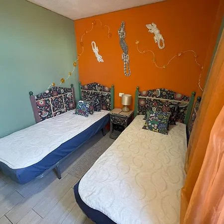 Fine Art Jeans Apartment *