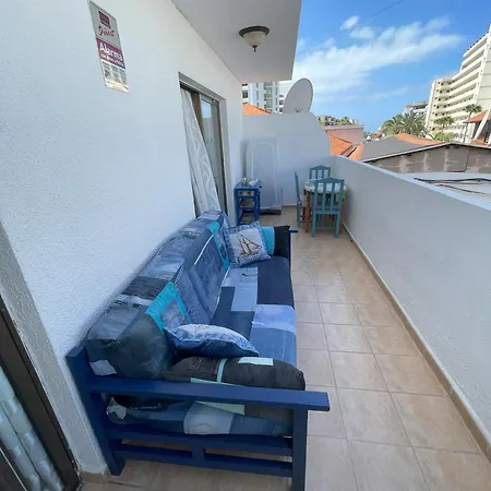 Fine Art Jeans ארונה