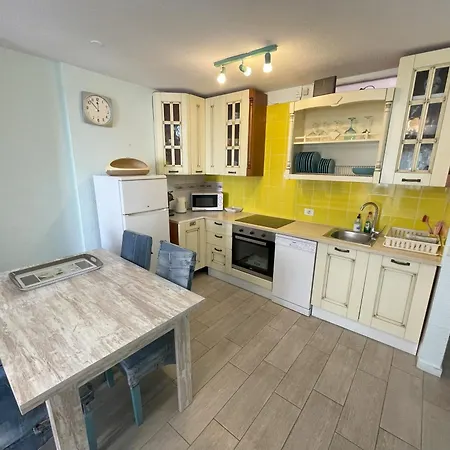 דירה Fine Art Jeans *